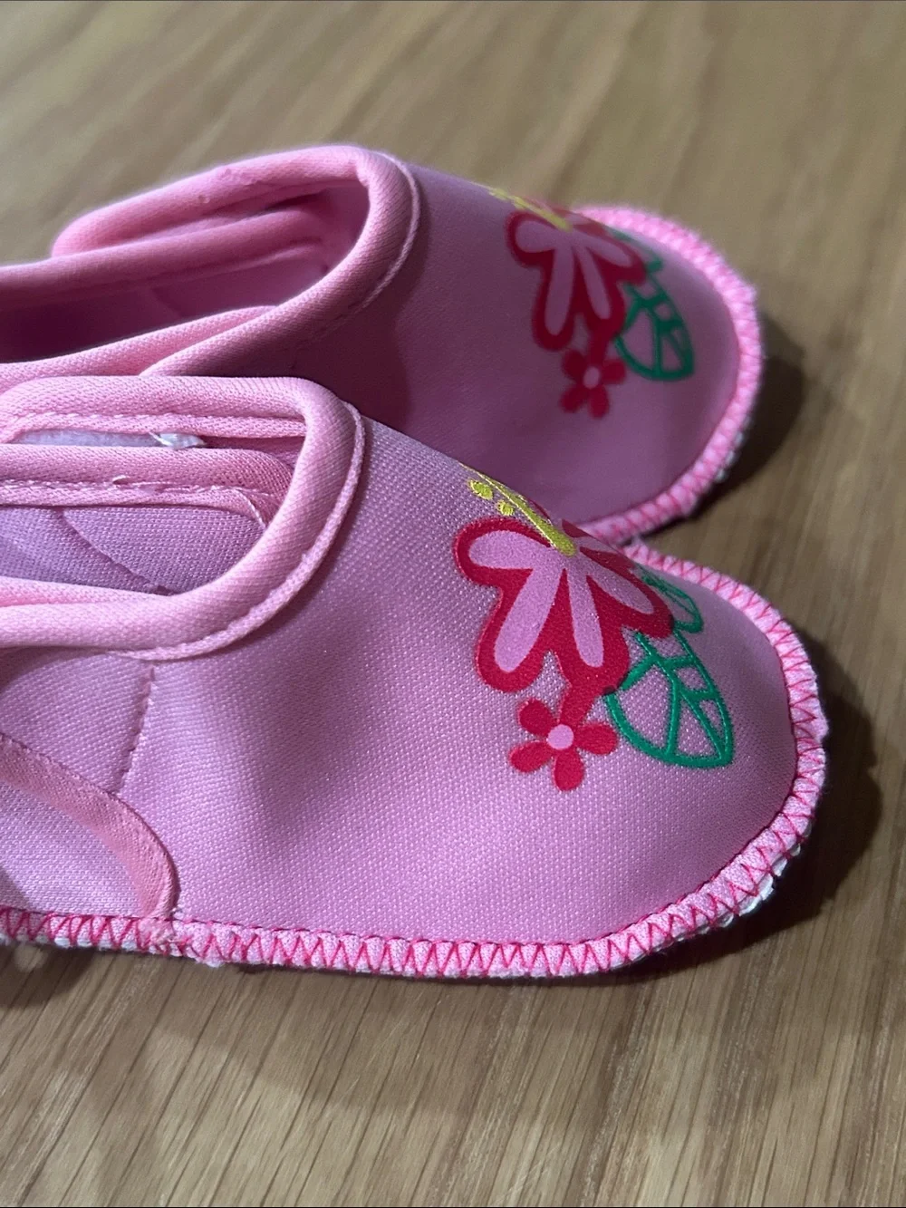 Skidders Pink Hibiscus Water Grip Shoes for Babies (6-12 Months)